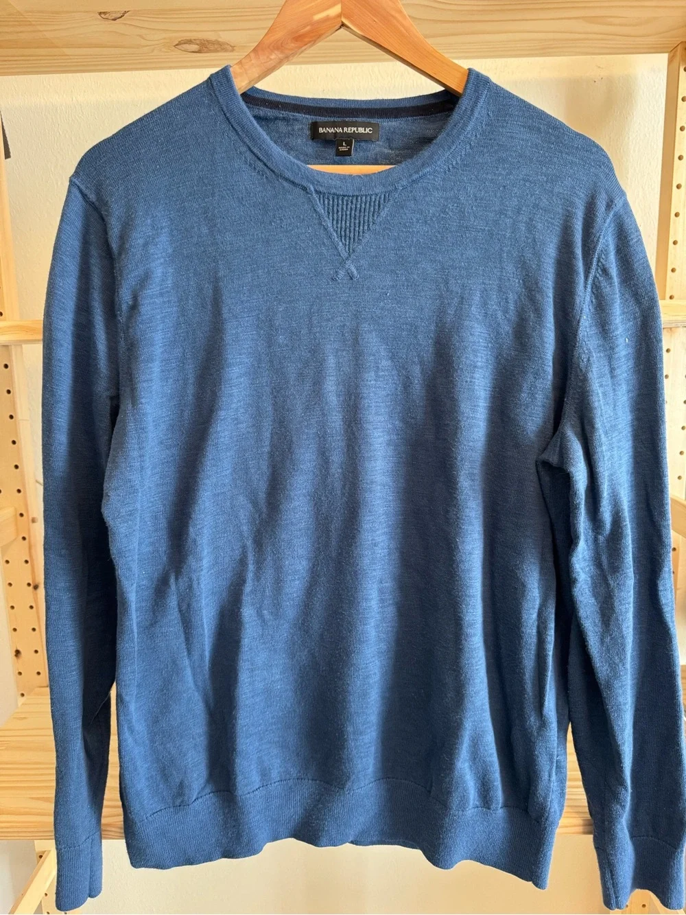 Banana Republic Men’s Blue Crewneck Sweater